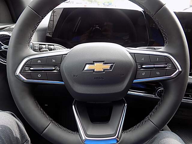 2026 Chevrolet Equinox Image: 12