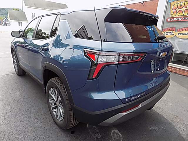  2026 Chevrolet Equinox Image: 6