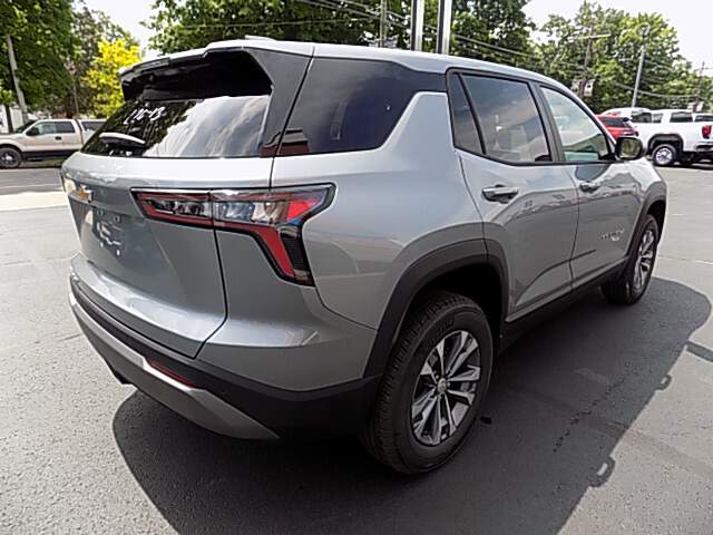  2026 Chevrolet Equinox Image: 4