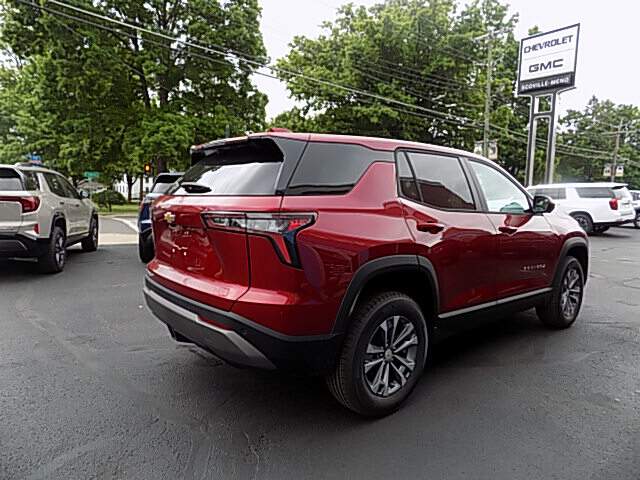  2026 Chevrolet Equinox Image: 4