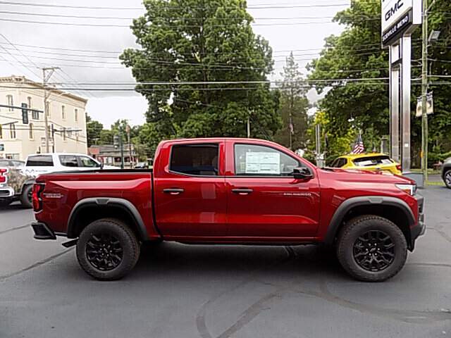  2026 Chevrolet Colorado Image: 3