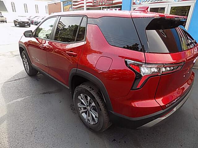  2026 Chevrolet Equinox Image: 3