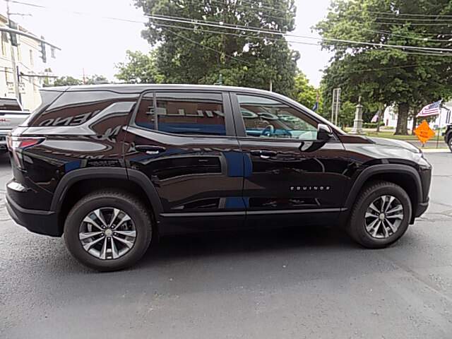  2026 Chevrolet Equinox Image: 5