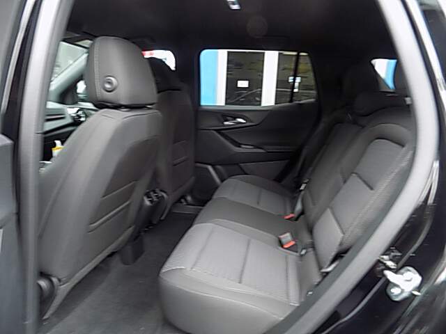  2026 Chevrolet Equinox Image: 8