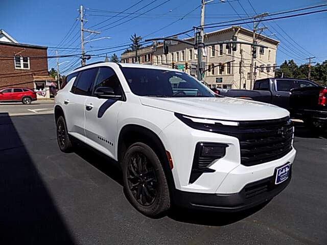  2026 Chevrolet Traverse Image: 6