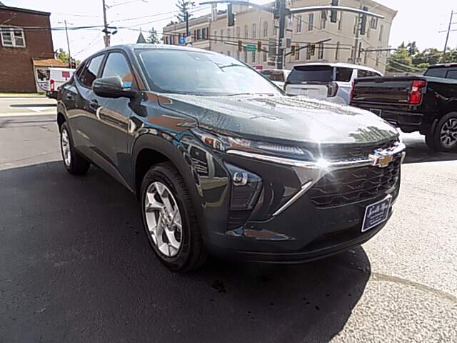  2026 Chevrolet Trax Image: 6