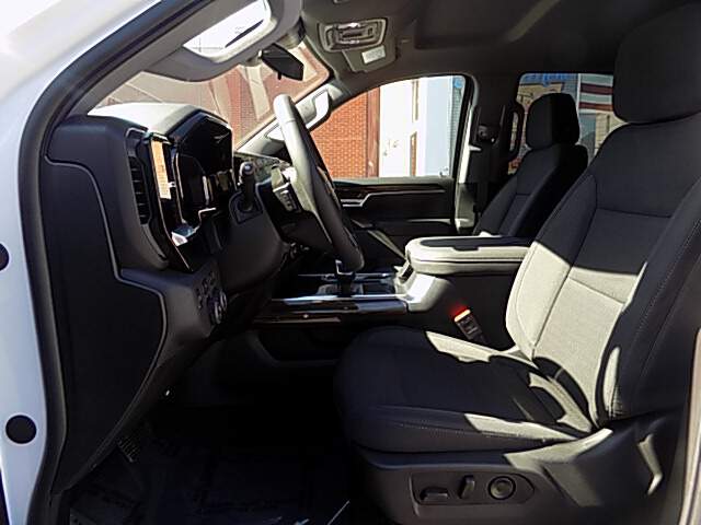  2026 Chevrolet Silverado 1500 Image:…