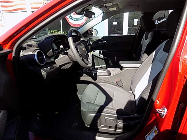  2026 Chevrolet Trax Image: 10