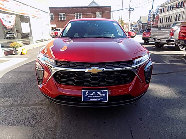  2026 Chevrolet Trax Image: 7