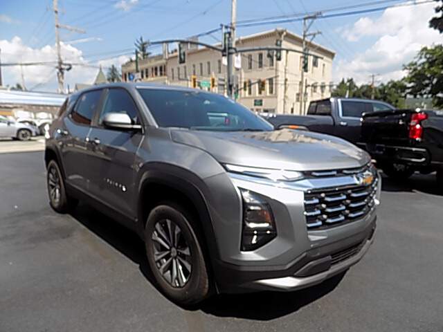  2027 Chevrolet Equinox Image: 6