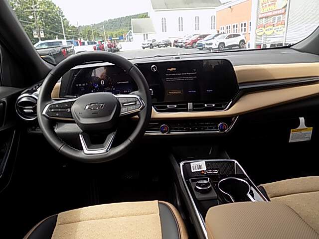  2027 Chevrolet Equinox Image: 9