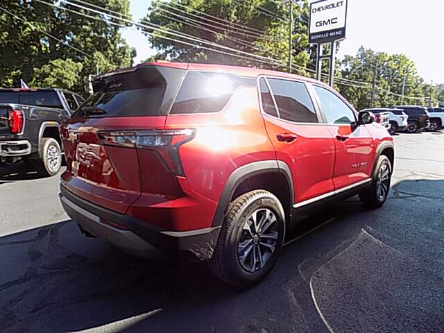 2027 Chevrolet Equinox Image: 4