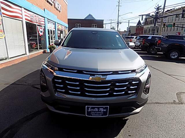 2027 Chevrolet Equinox Image: 1