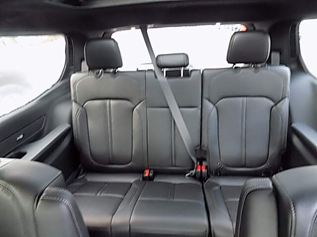  2025 Jeep Wagoneer Image: 11