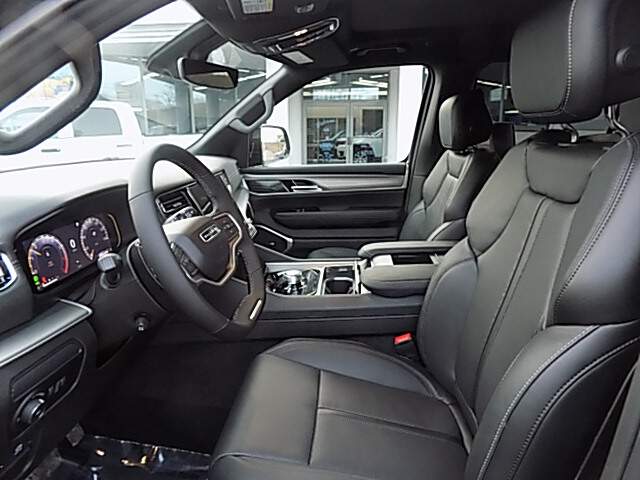  2025 Jeep Wagoneer Image: 8