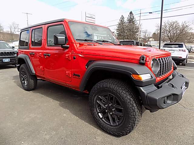  2025 Jeep Wrangler Image: 3