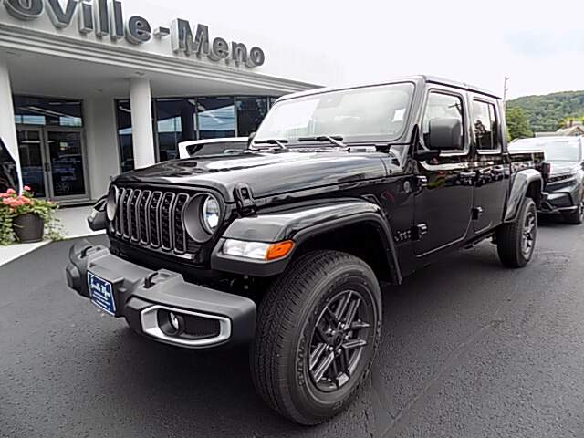  2025 Jeep Gladiator Image: 0