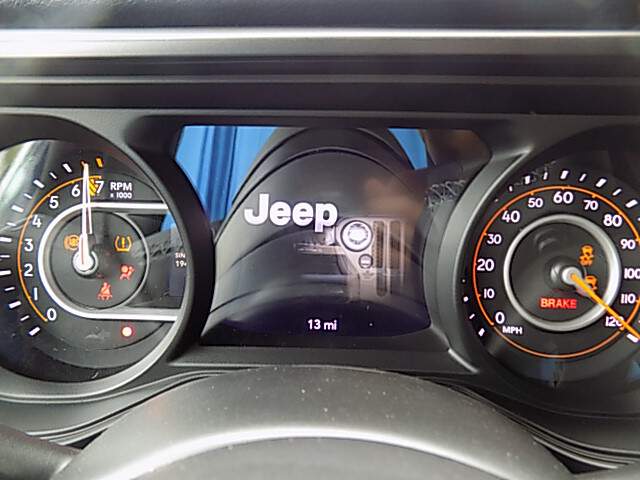  2025 Jeep Gladiator Image: 10