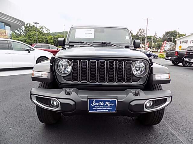  2025 Jeep Gladiator Image: 1
