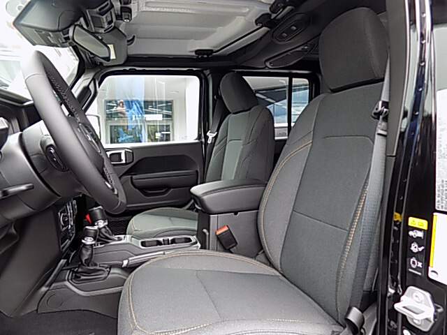  2025 Jeep Gladiator Image: 7