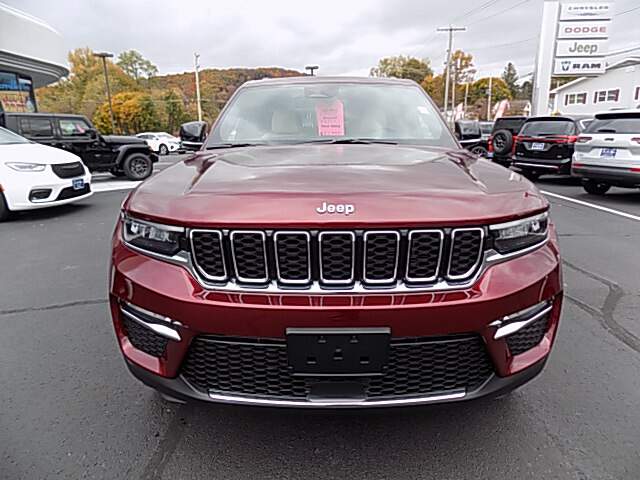  2025 Jeep Grand Cherokee Image:…