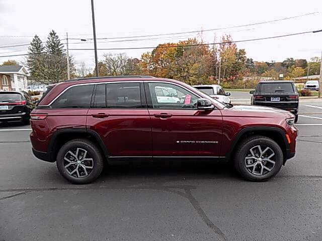  2025 Jeep Grand Cherokee Image:…