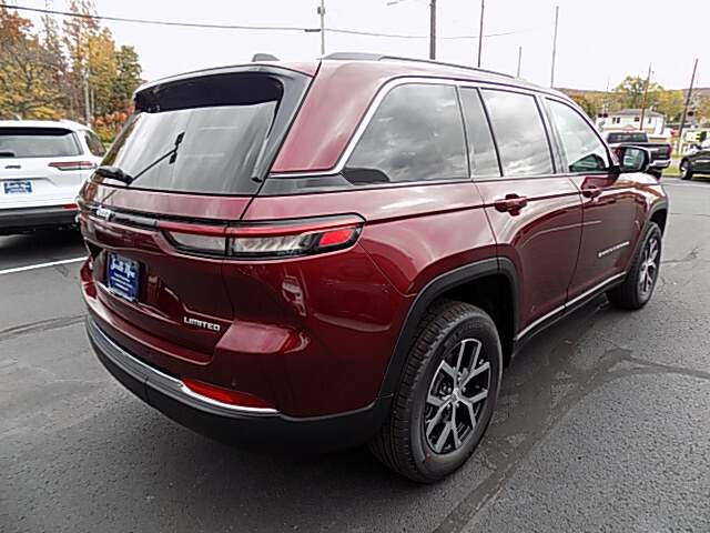  2025 Jeep Grand Cherokee Image:…