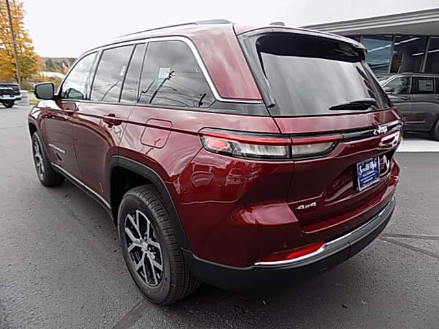  2025 Jeep Grand Cherokee Image:…