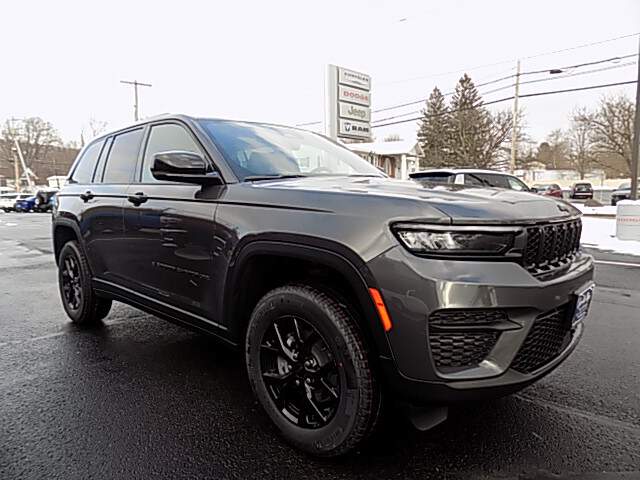  2025 Jeep Grand Cherokee Image:…