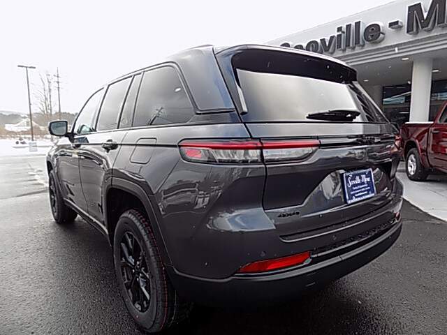  2025 Jeep Grand Cherokee Image:…