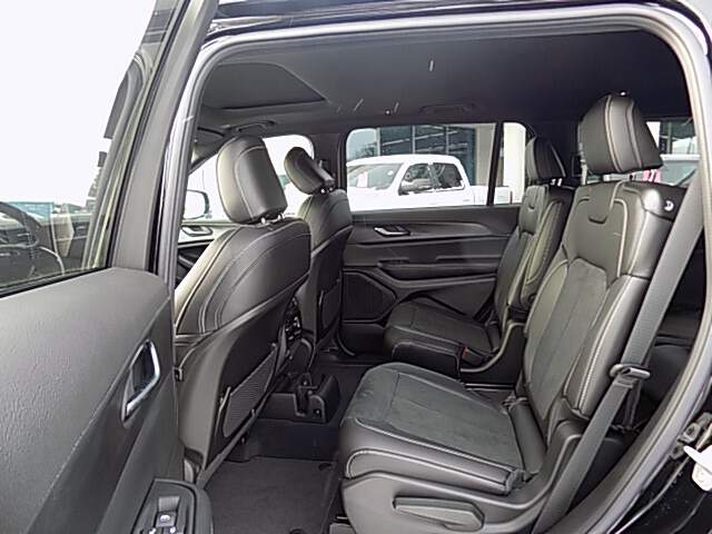  2025 Jeep Grand Cherokee L…