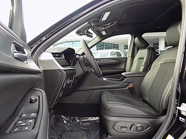  2025 Jeep Grand Cherokee L…