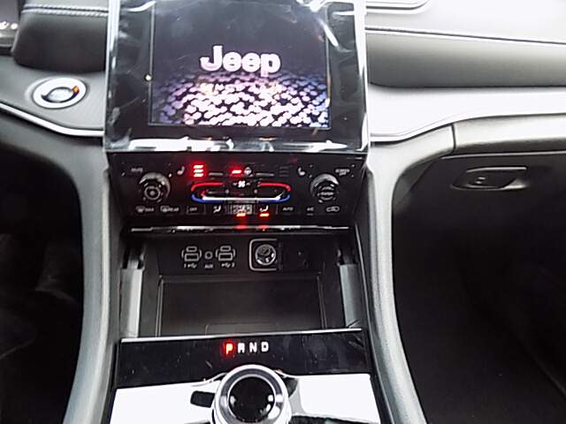  2025 Jeep Grand Cherokee Image:…