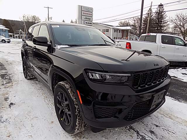  2025 Jeep Grand Cherokee Image:…
