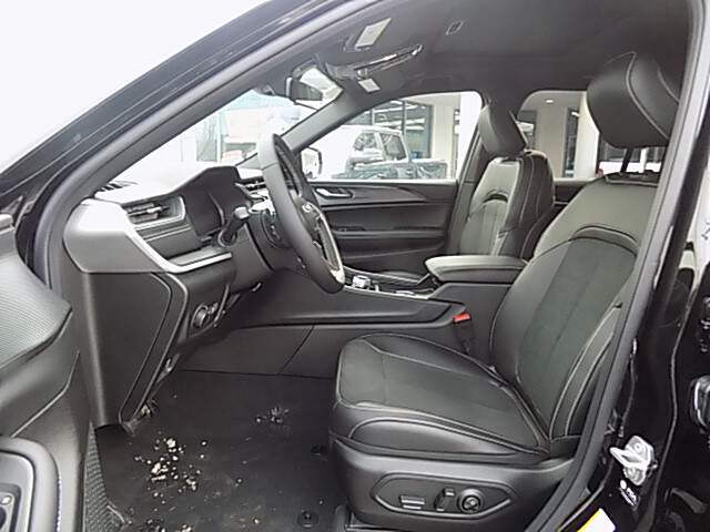  2025 Jeep Grand Cherokee Image:…