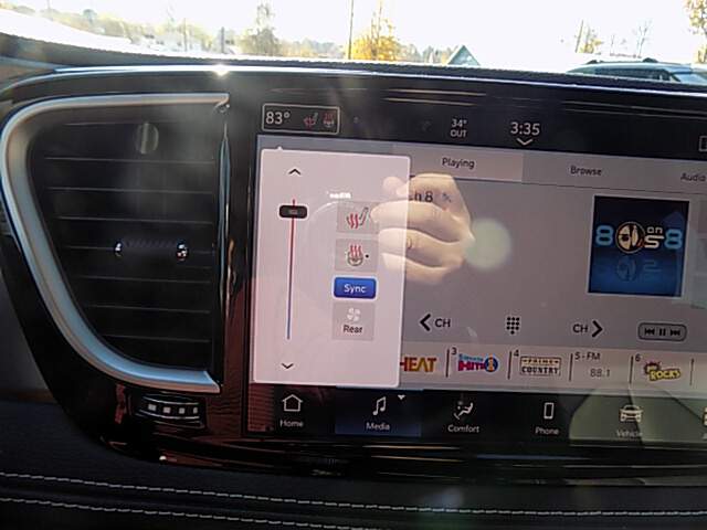  2026 Chrysler Pacifica Image: 11