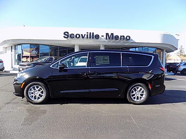  2026 Chrysler Pacifica Image: 2