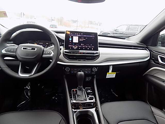  2026 Jeep Compass Image: 8