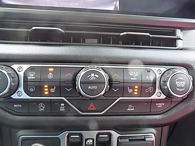  2026 Jeep Wrangler Image: 11