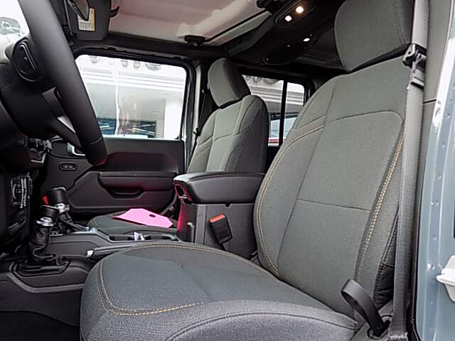  2026 Jeep Wrangler Image: 6