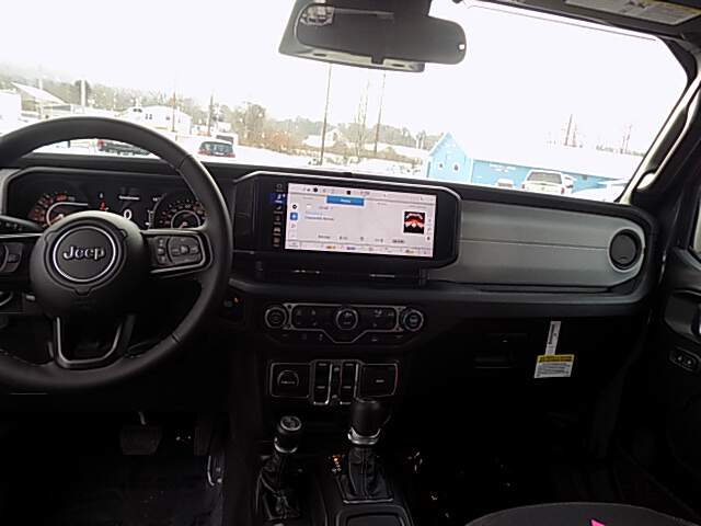  2026 Jeep Wrangler Image: 8