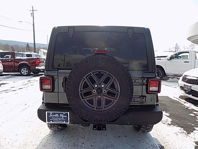  2026 Jeep Wrangler Image: 4