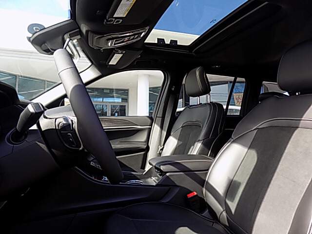  2026 Jeep Grand Cherokee Image:…