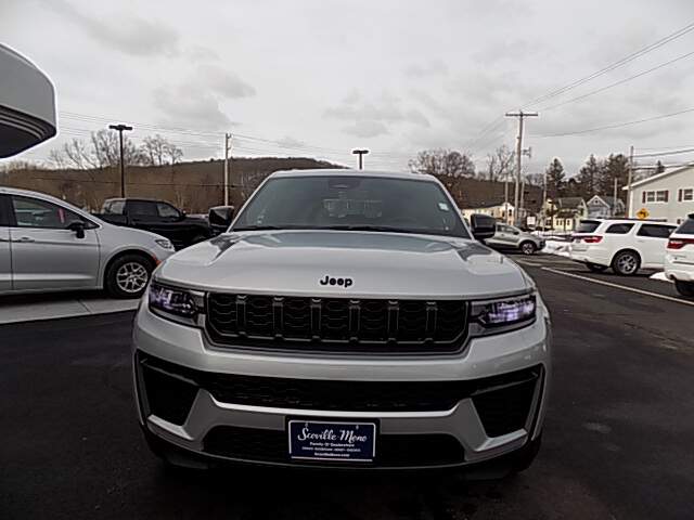  2026 Jeep Grand Cherokee Image:…