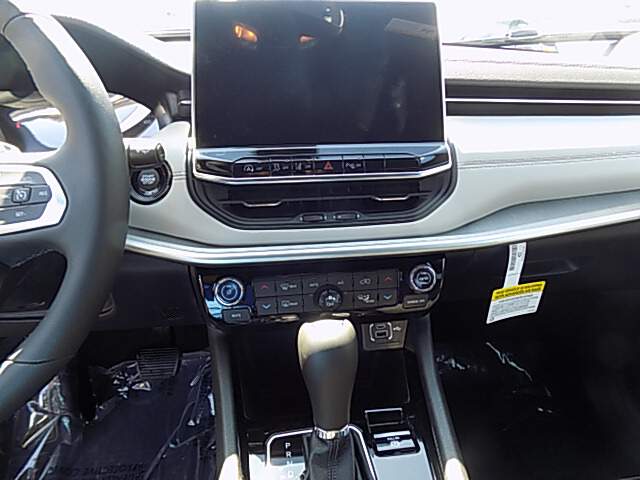  2026 Jeep Compass Image: 11