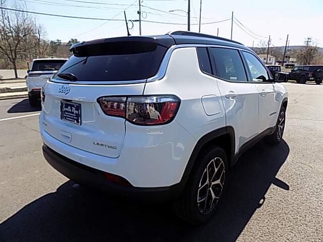  2026 Jeep Compass Image: 4