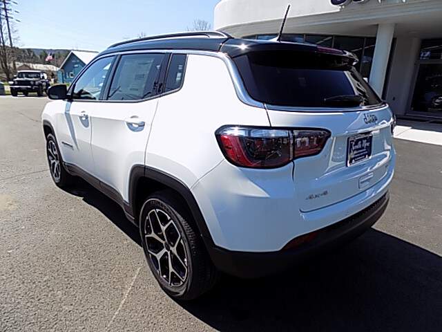  2026 Jeep Compass Image: 6