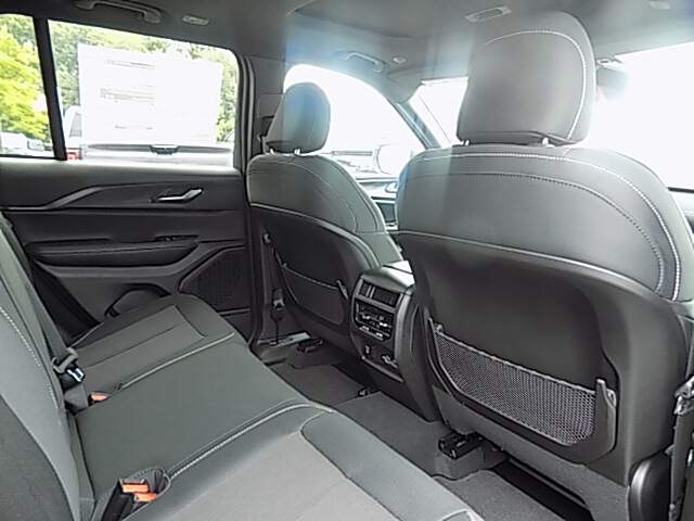  2026 Jeep Grand Cherokee Image:…