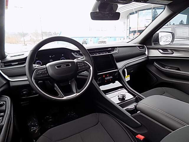  2026 Jeep Grand Cherokee Image:…