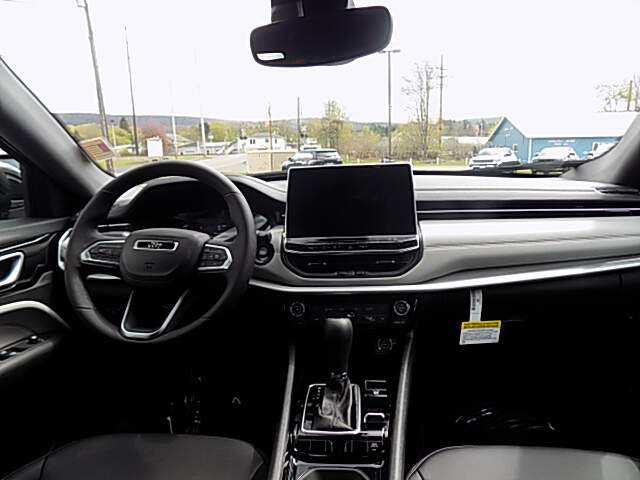  2026 Jeep Compass Image: 9